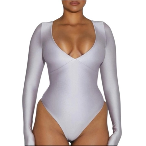 Naked Wardrobe Mock Neck Long Sleeve Bodysuit in Lavender NWOT - Picture 1 of 5